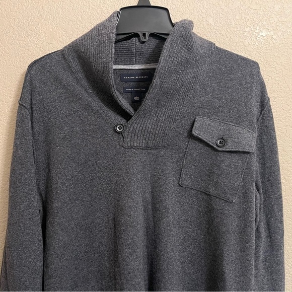 Banana Republic Men's Sweater Large Gray Shawl Collar Merino Wool Blend - Picture 4 of 16